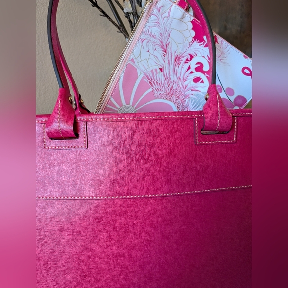 Dooney & Bourke Beacon, Saffino Leather Tote Set in Fushia-EUC - Picture 3 of 12